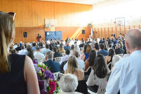 Megdolgoztak érte – 150-en vehették át diplomájukat az Óbudai Egyetem Alba Regia Műszaki Karán